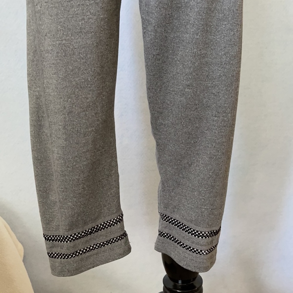 Bebe Sports Gray Carpi Workout Sport Leggings - Picture 3 of 11